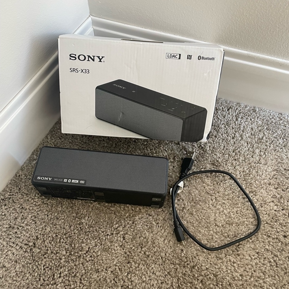 Sony SRS-X33 Black Portable Bluetooth Speaker
